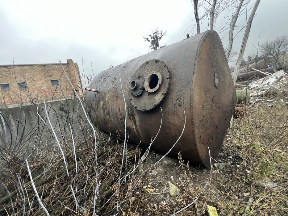 Ємності 50 / 10 куб