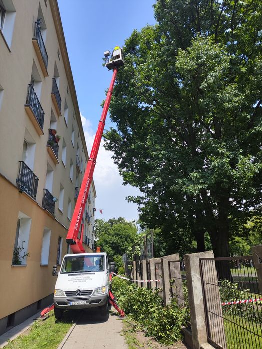 Usługi , wynajem podnośnik koszowy , zwyżka 22m