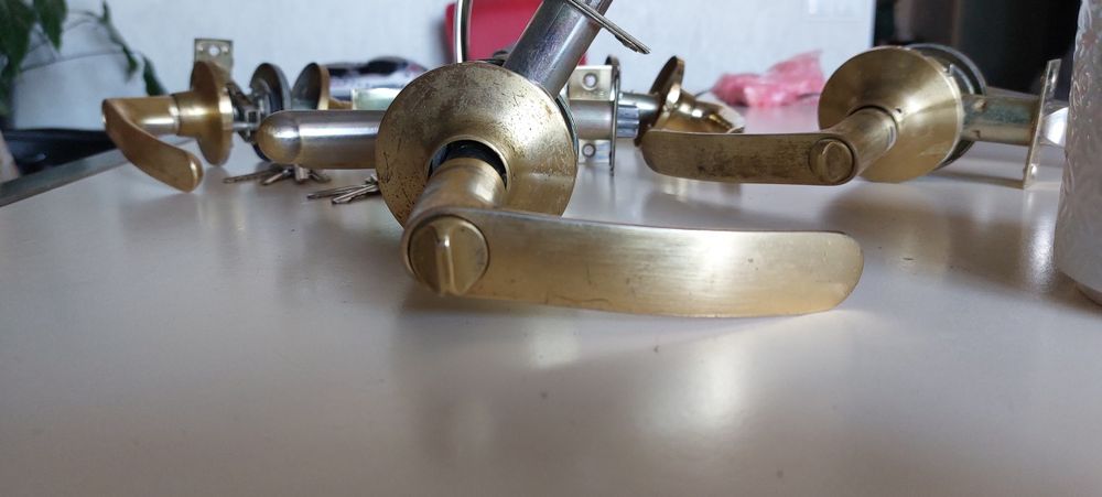 Ручки для межкомнатных дверей