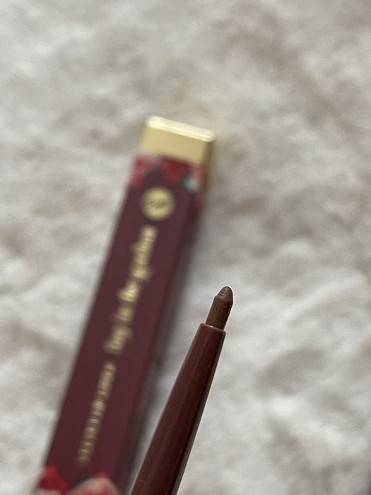 Konturówka bell fog in the garden 01 chai latte