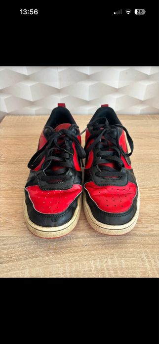 Buty Nike czerwono-czarne