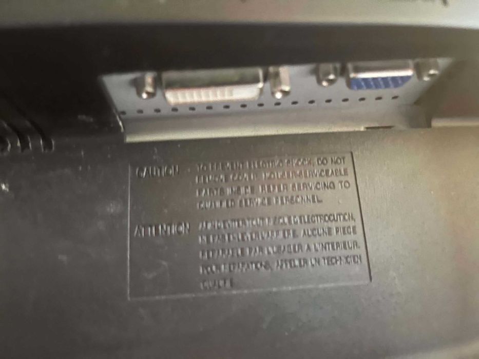 Monitor Samsung Syncmaster T220 + Kable