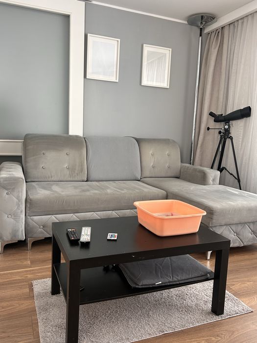 Narożnik prawy szary uszkodzony