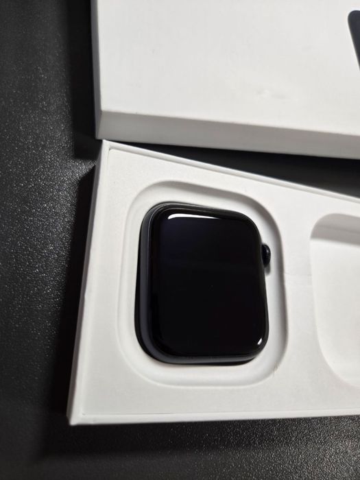 Apple Watch SE 3 44mm Midnight Aluminium M/L Open Box