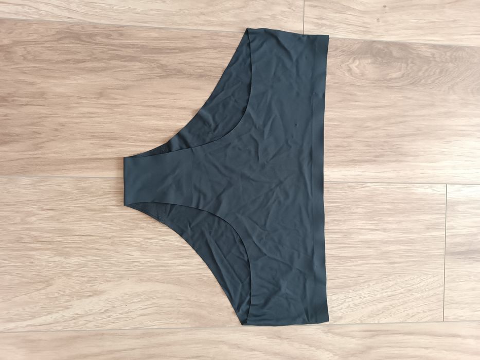 Czarne gładkie bezszwowe damskie majtki 42/44 XL/XXL