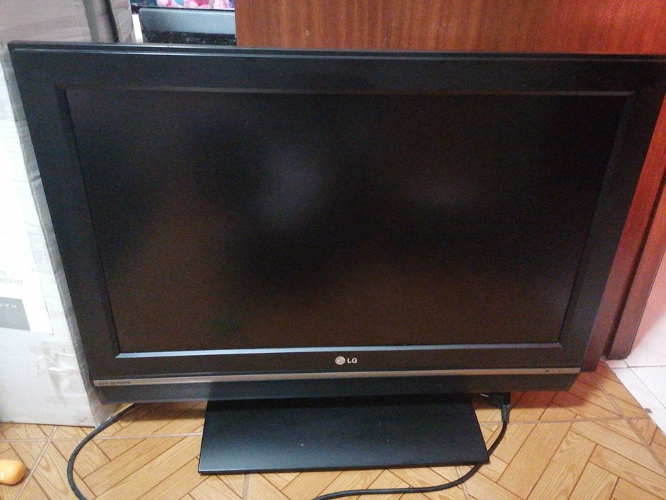 Televisão LG grande