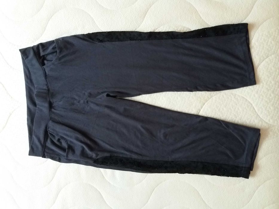 Ciemnoszare dresowe spodnie rybaczki koronka 38 M