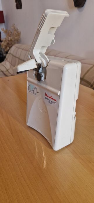 Moulinex Knife Sharpener, Lightly Used432788356024903681