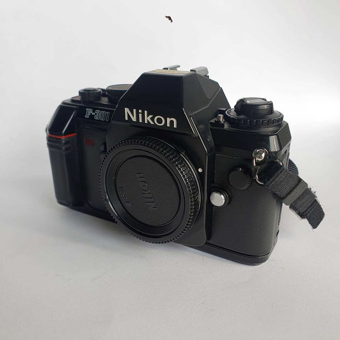 Nikon F301 Funcionando 100%. Muito bom estado.