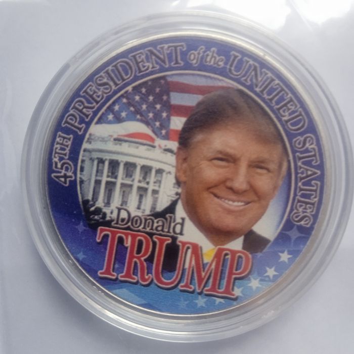 Монеты Дональд Трамп.