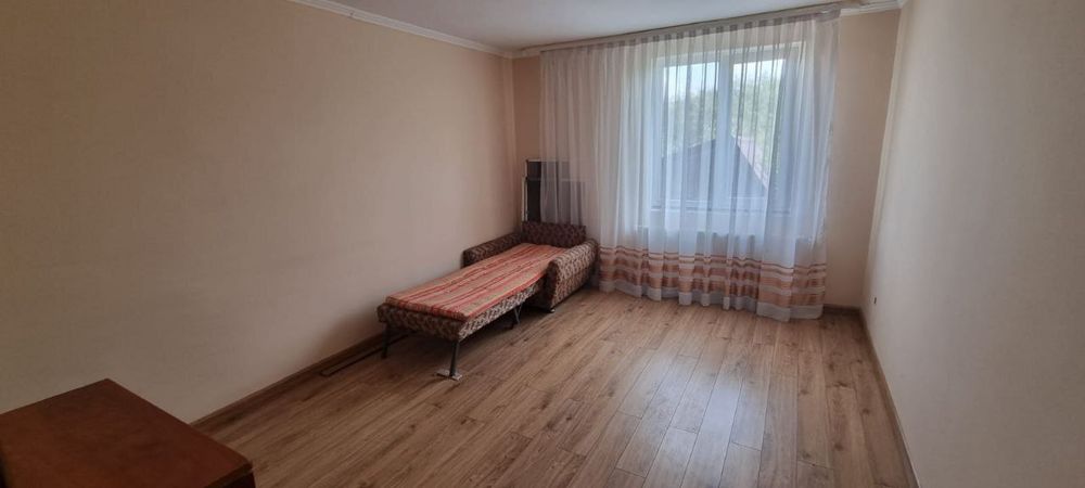 Просторий та затишний будинок, велика ділянка 42522