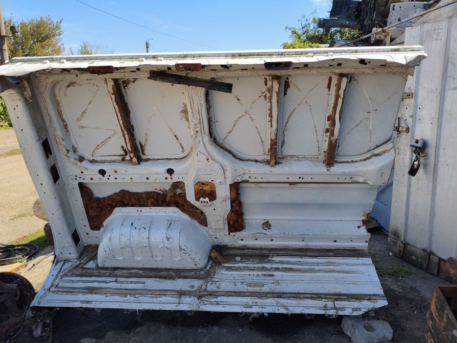 Крыло заднее,четверть задняя Opel Vivaro,Renault Trafic, Виваро,Трафик