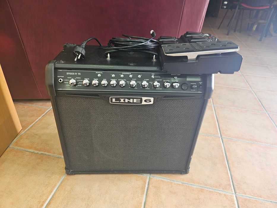 Amp Line 6 Spider IV 75w + Pedal FBV MKII