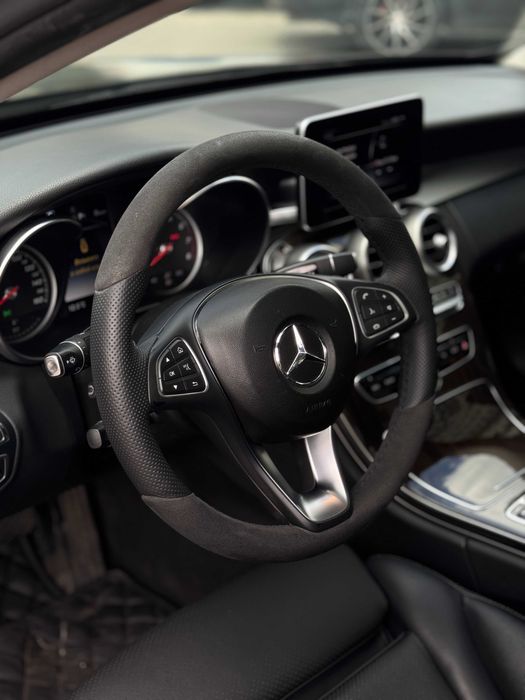 Mercedes-Benz C-Class 2017 VIN 55SWF4KB4HU223314 фото оголошення 12 з 23