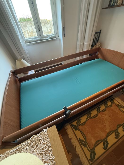 Cama Articulada Semi-Elétrica Supreme Com Colchão Visco