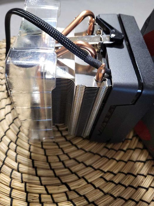 Ryzen 7 3700X, chłodzenie RGB, nieużywane