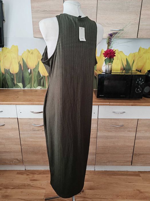 Nowa, ciekawa sukienka khaki River Island rozmiar 46 poliester/elastan