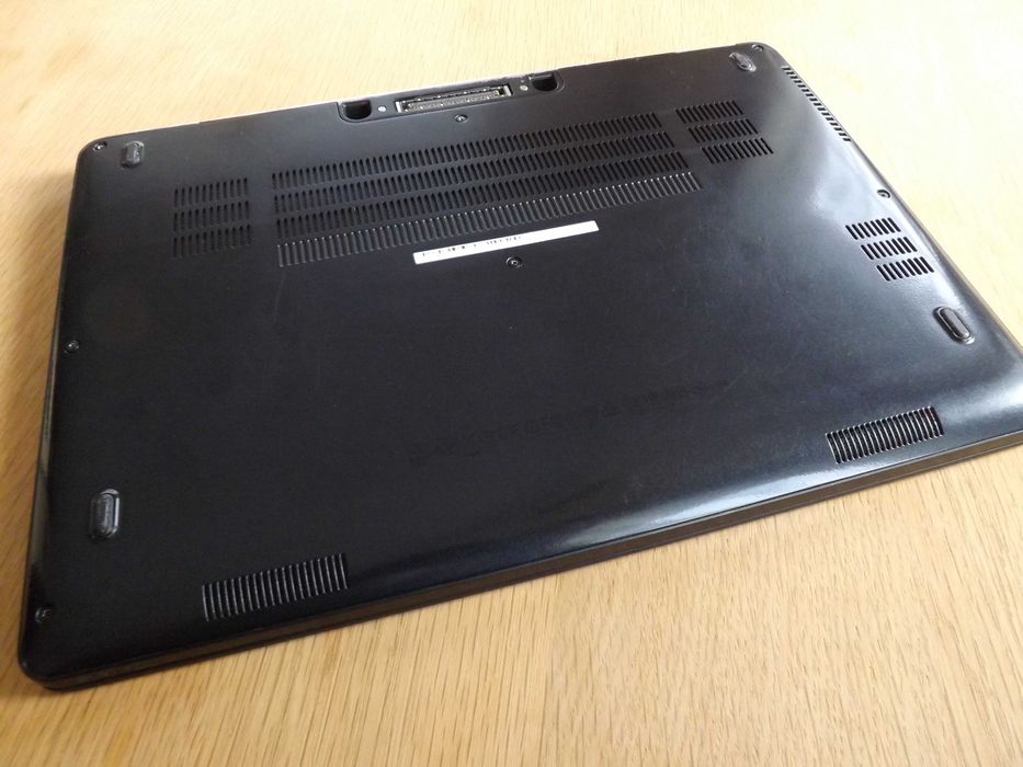 Laptop Dell Latitude E7470 i5 16GB RAM 256GB SSD 14" Win 11 Home