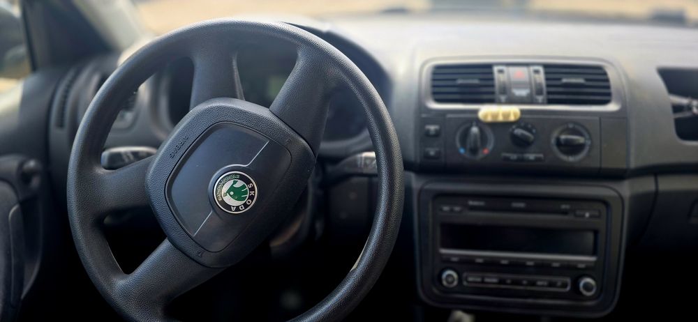 Skoda fabia 2 покоління