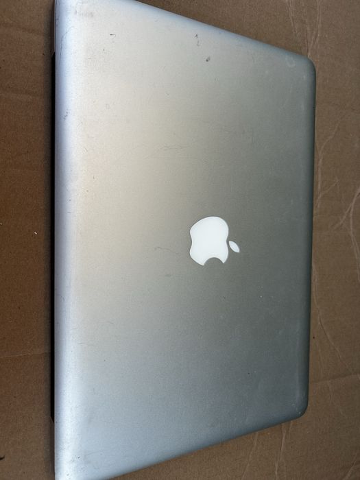 Matryca + obudowa Macbook Pro 2010