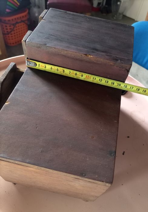 Caixinhas de madeira com gavetas