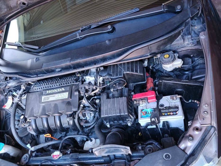 Honda insight.