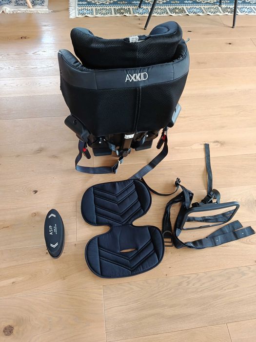 Fotelik samochodowy RWF AXKID Minikid 0-25