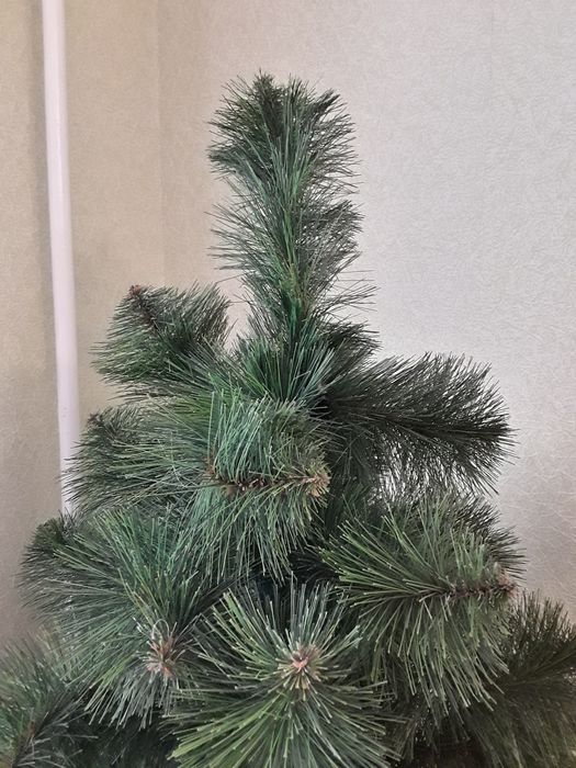 Ёлка (сосна) искусственная 1,8 м.