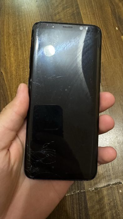 Xiaomi note 12s та Samsung s8