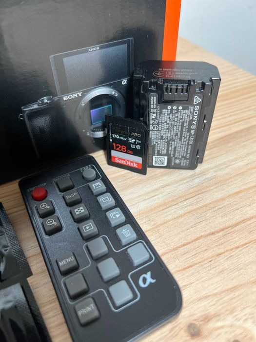 Câmara Sony ILCE-6600 Alpha A6600 + Acessórios adicionais