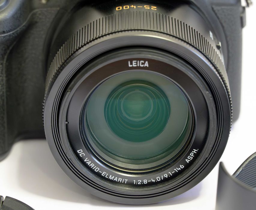 Panasonic Lumix FZ1000 + oferta 2 mini-tripés + bolsa transporte