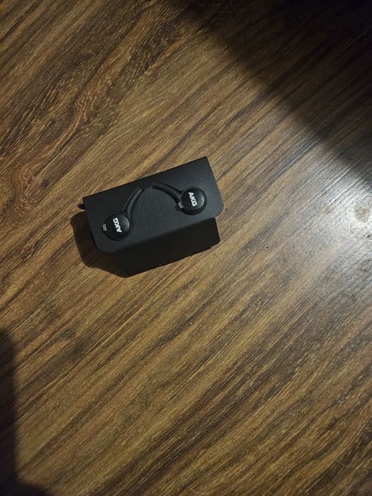 Słuchawki  AKG  black czarne