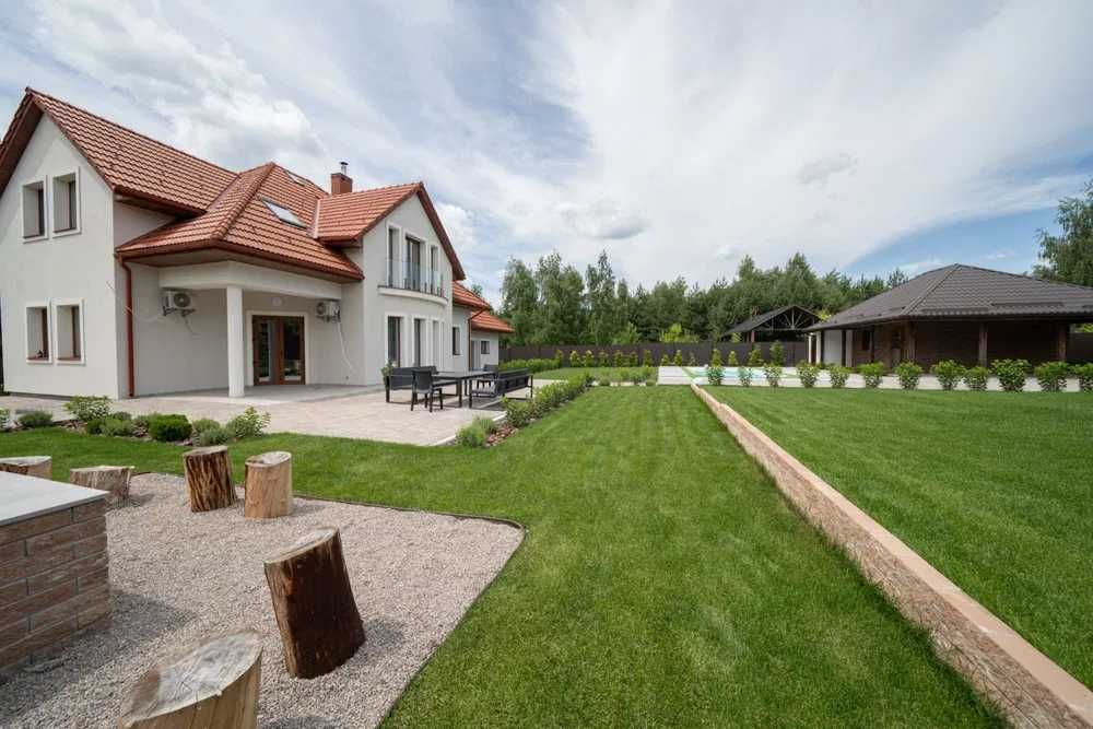 73 VIP будинок з теплим басейном банкетним залом для свят Віта поштова