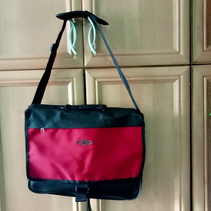 Torba na laptopa Glob Travel z rączką i na ramię