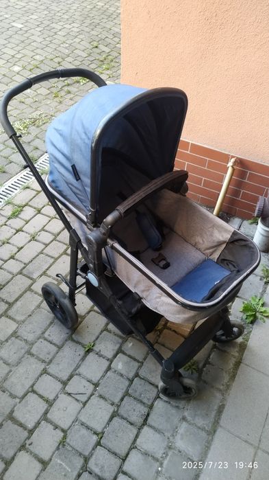 Коляска Kinderkraft Juli 3 в 1