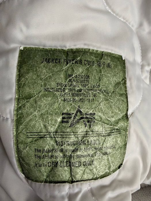 Kurtka bomberka Alpha Industries CWU-45 (biała)
