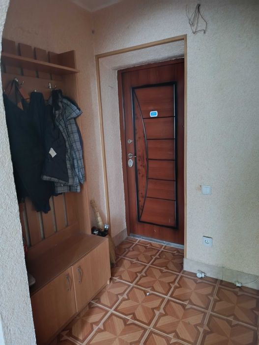 Продам квартиру. Смт. Заводзьке