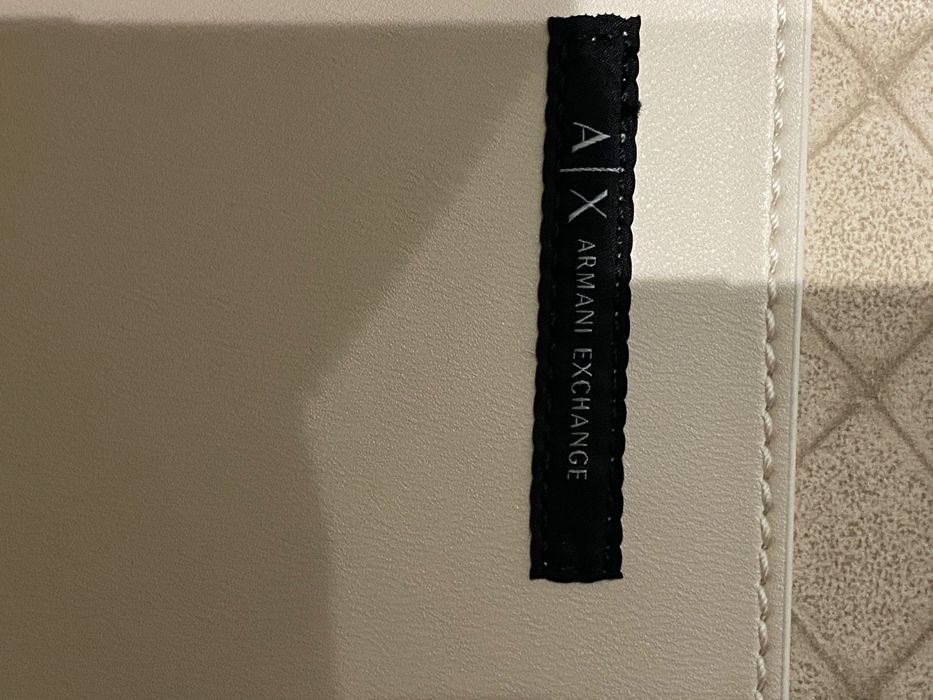 Torebka Armani Exchange kremowa duża