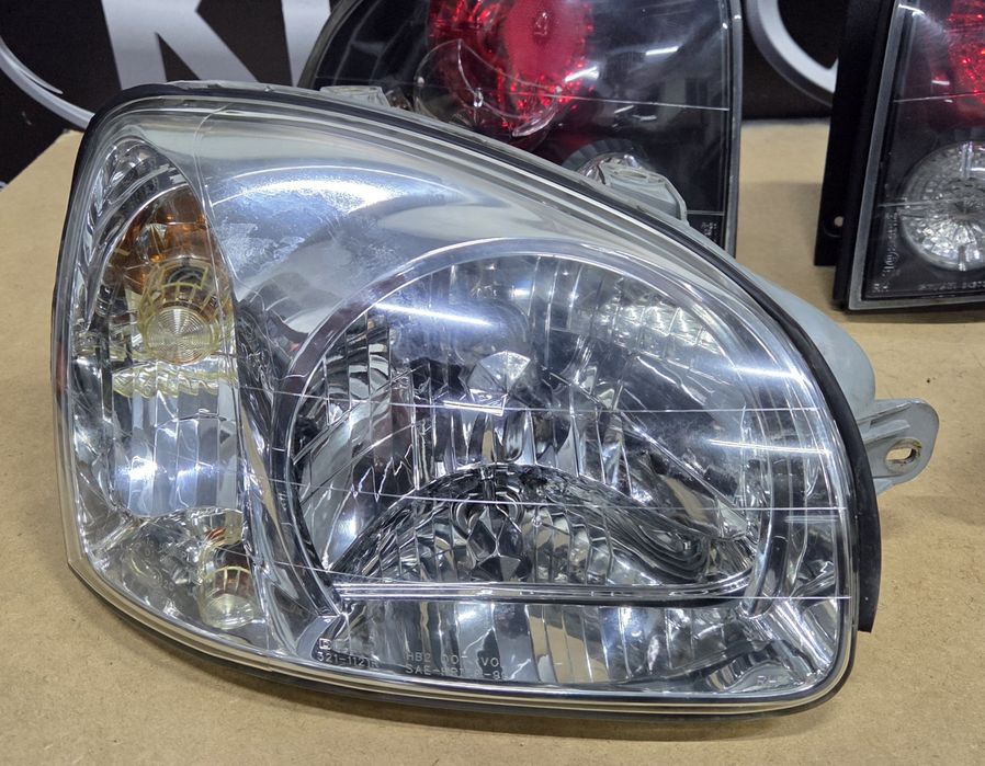 Фара фари Hyundai Santa Fe SM Санта Фе 1 розборка шрот запчастини