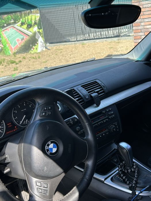 BMW 1 Series (E87), 2005 год