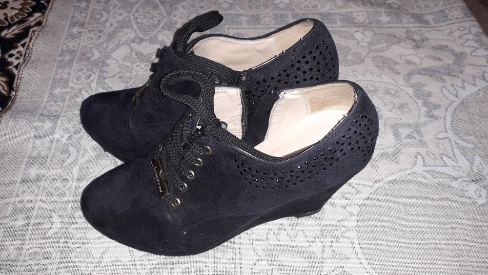 Ботинки женские!