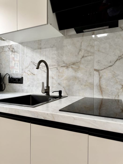 Апартаменти подобово  Центр , біля набережноі