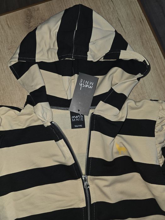 Nowa Bluza Na zamek Mashmnie 140/146cm Poszukiwana