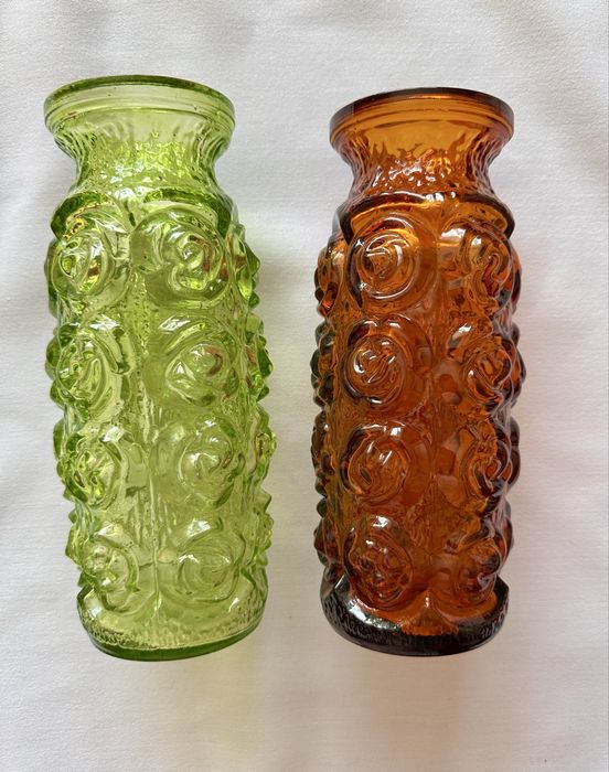 Wazon “Róże” HS Julia, jasno zielony, PRL