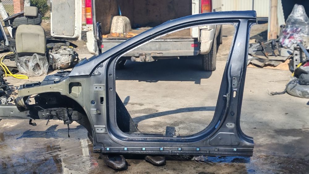 Четверть hyundai ioniq 16-21 рік гібрид