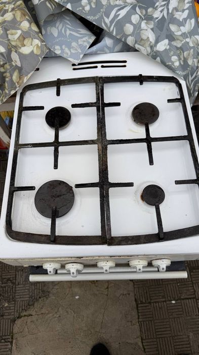 Продам газову плиту
