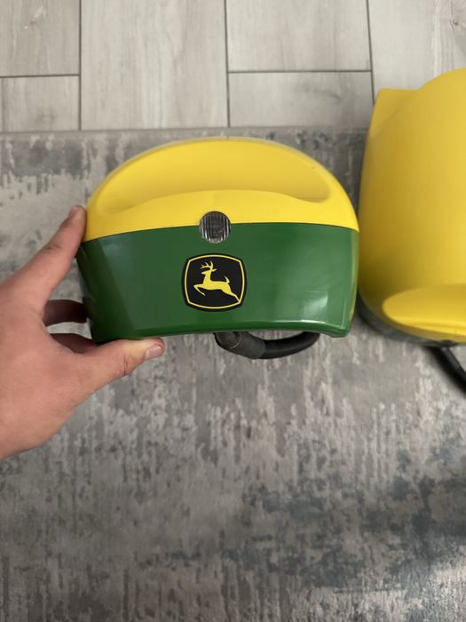 Скуповуємо обладнання John Deere