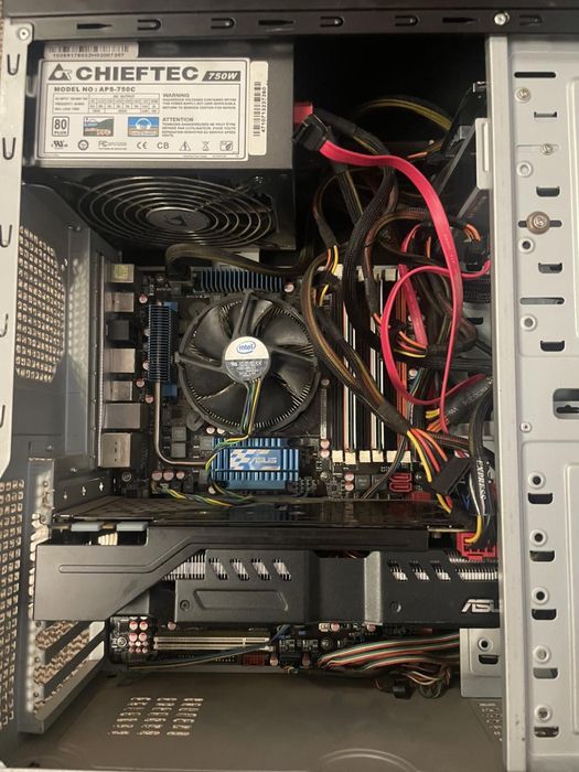 Компютер intel i7  продам в ідеальному стані