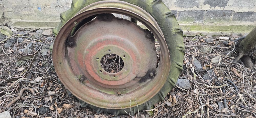 До т-25. ПД-8 пускач, пусковий двигун Косілка, коса, плуг, рало, копал