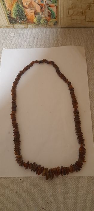 Янтарьные   бусы, браслет и кулон.